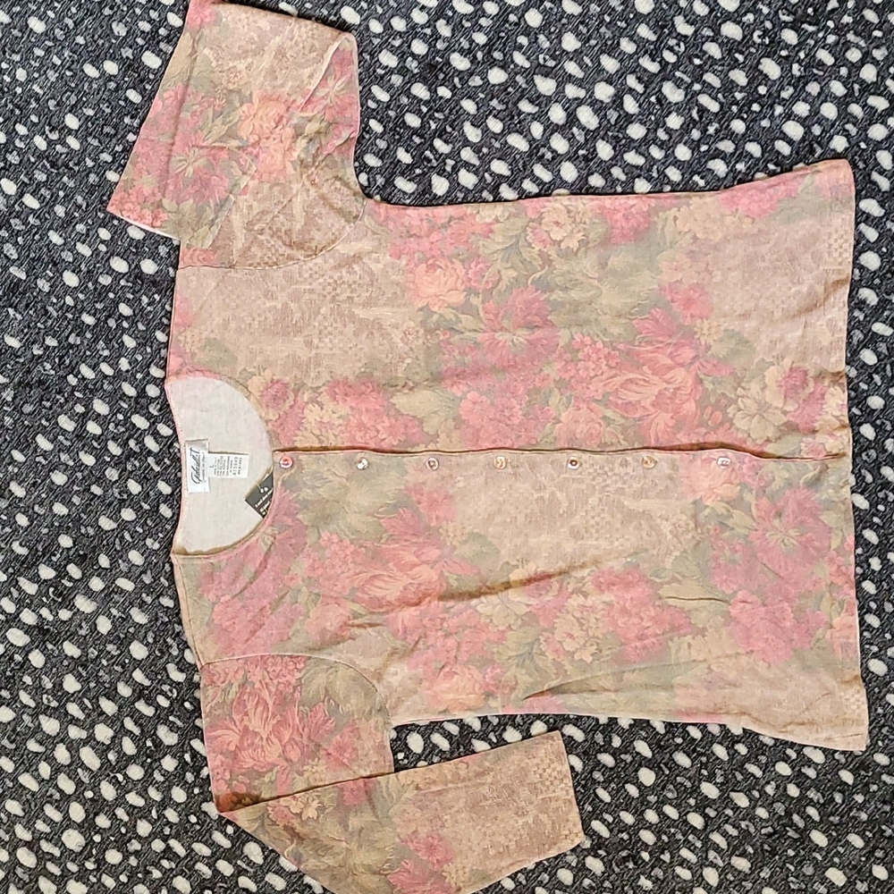 SALE!! Beautiful Italian Made Sweater NWT Sz L
